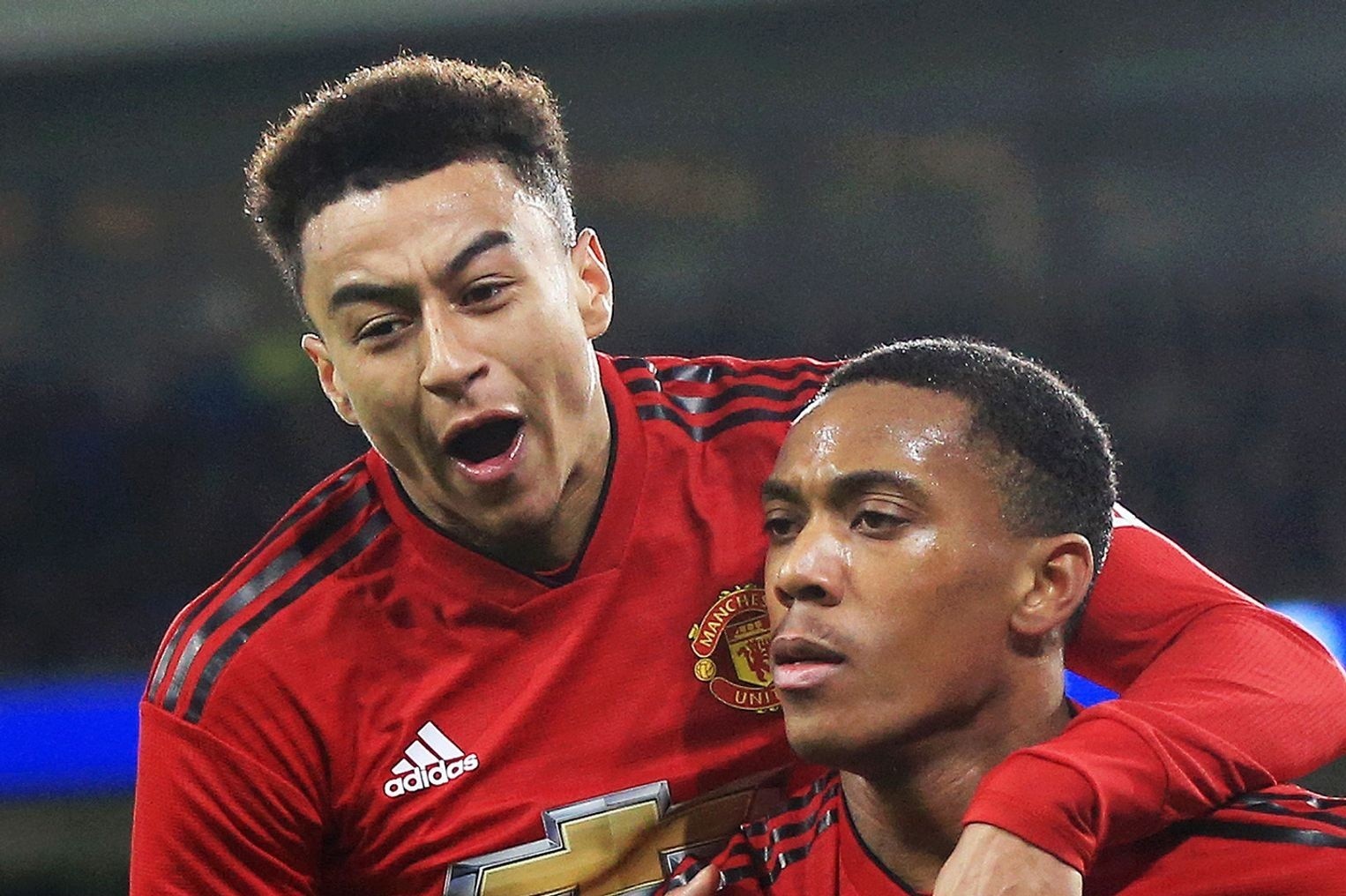 HLV Solskjaer dung khi ne de tai tranh ngoi vo dich cua MU hinh anh