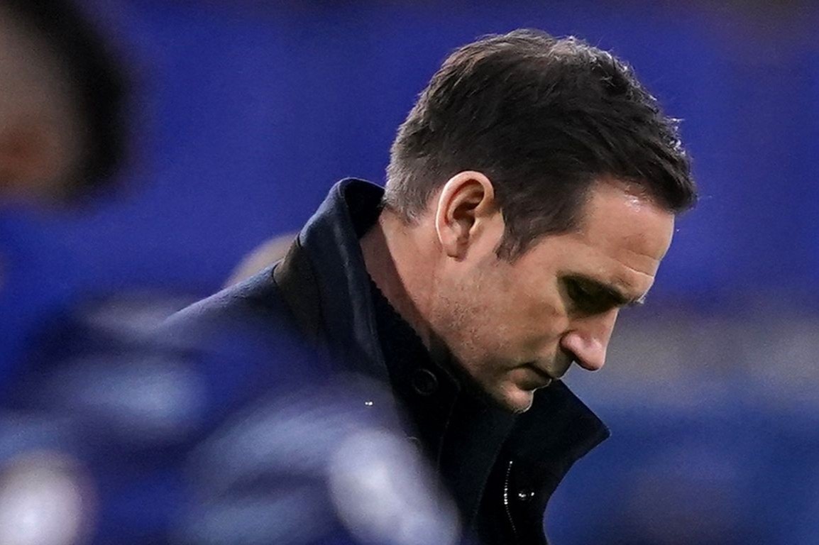 Chelsea tut doc trong su bat luc cua Lampard hinh anh