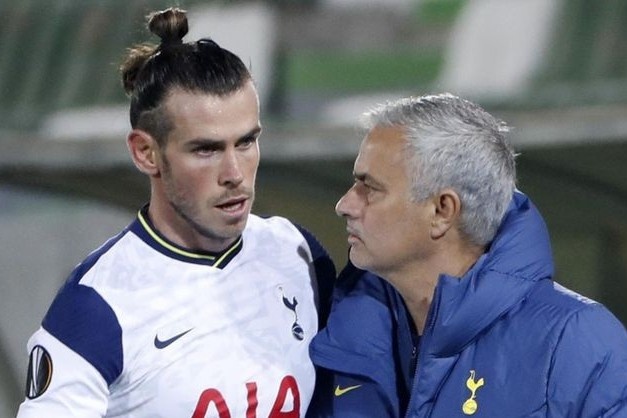 Jose Mourinho da dung ve Bale hinh anh