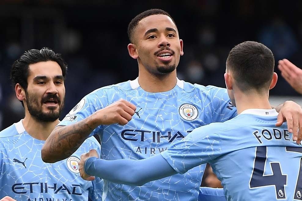 Man City lam dao lon moi du doan hinh anh