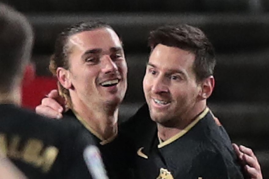 Griezmann o dau trong man thoat hiem cua Barca hinh anh