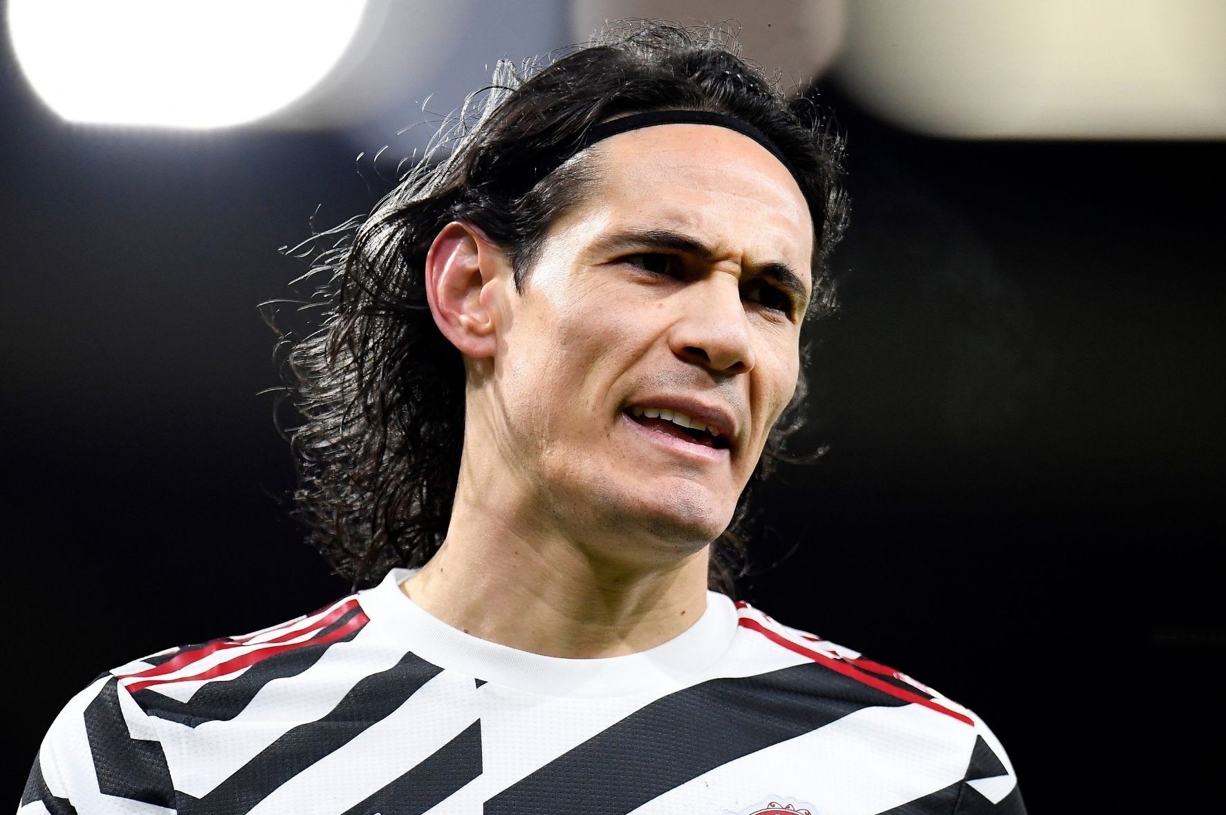 Cavani lam dao lon moi du doan o Man Utd hinh anh