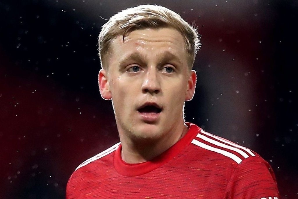 Y chi Fred la bai hoc cho Van de Beek o Man Utd hinh anh