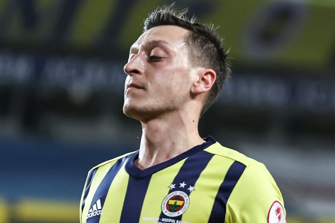 Ac mong cua Ozil chua ket thuc hinh anh