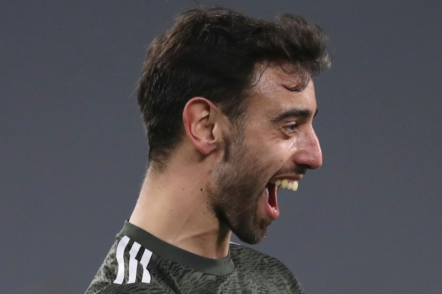 Vi sao Bruno Fernandes xung dang la cau thu hay nhat Premier League? hinh anh