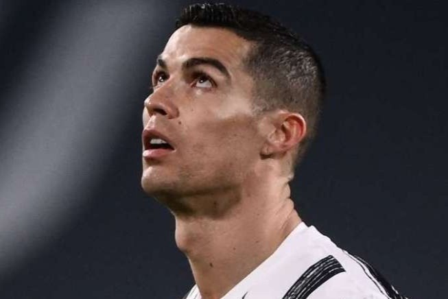 Ronaldo co chiu tu bo thien duong thue o Italy? hinh anh