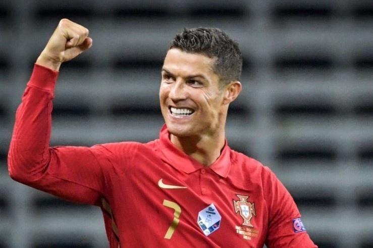 Ronaldo theo duoi ky luc moi hinh anh