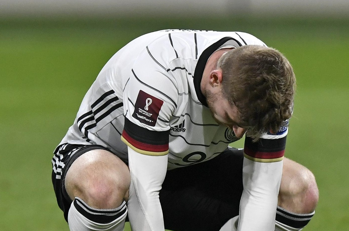 Tuyen Duc qua te hai hinh anh