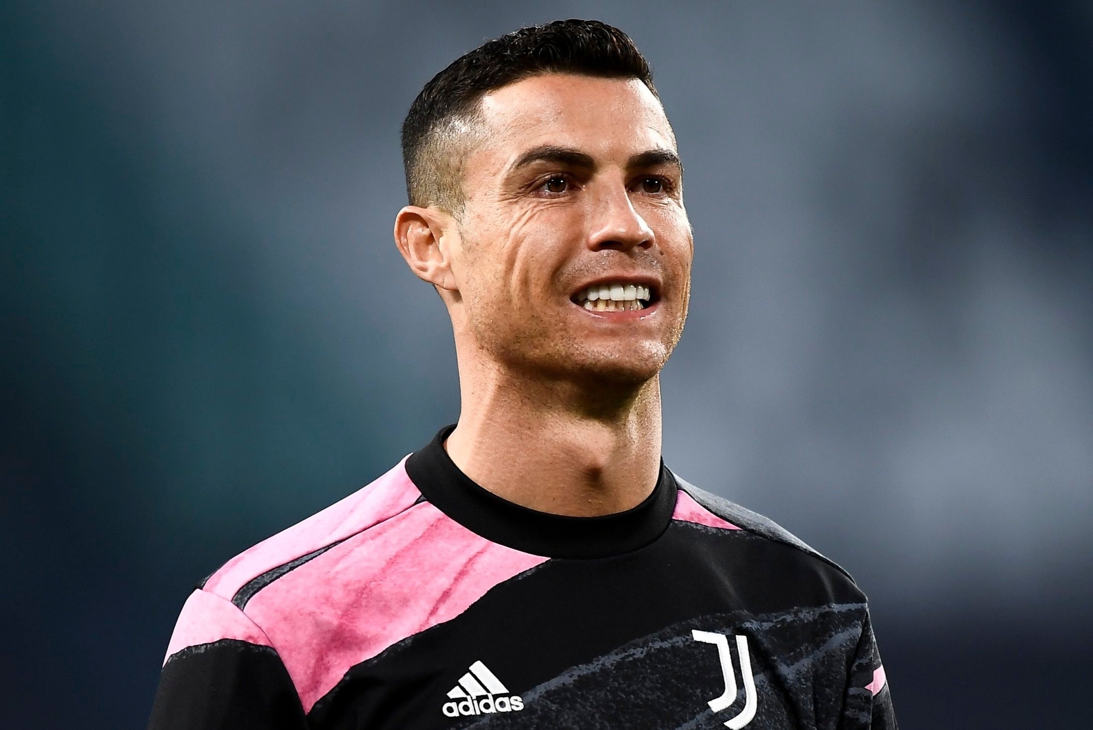 Ronaldo co the giup Woodward sua sai lam o MU hinh anh