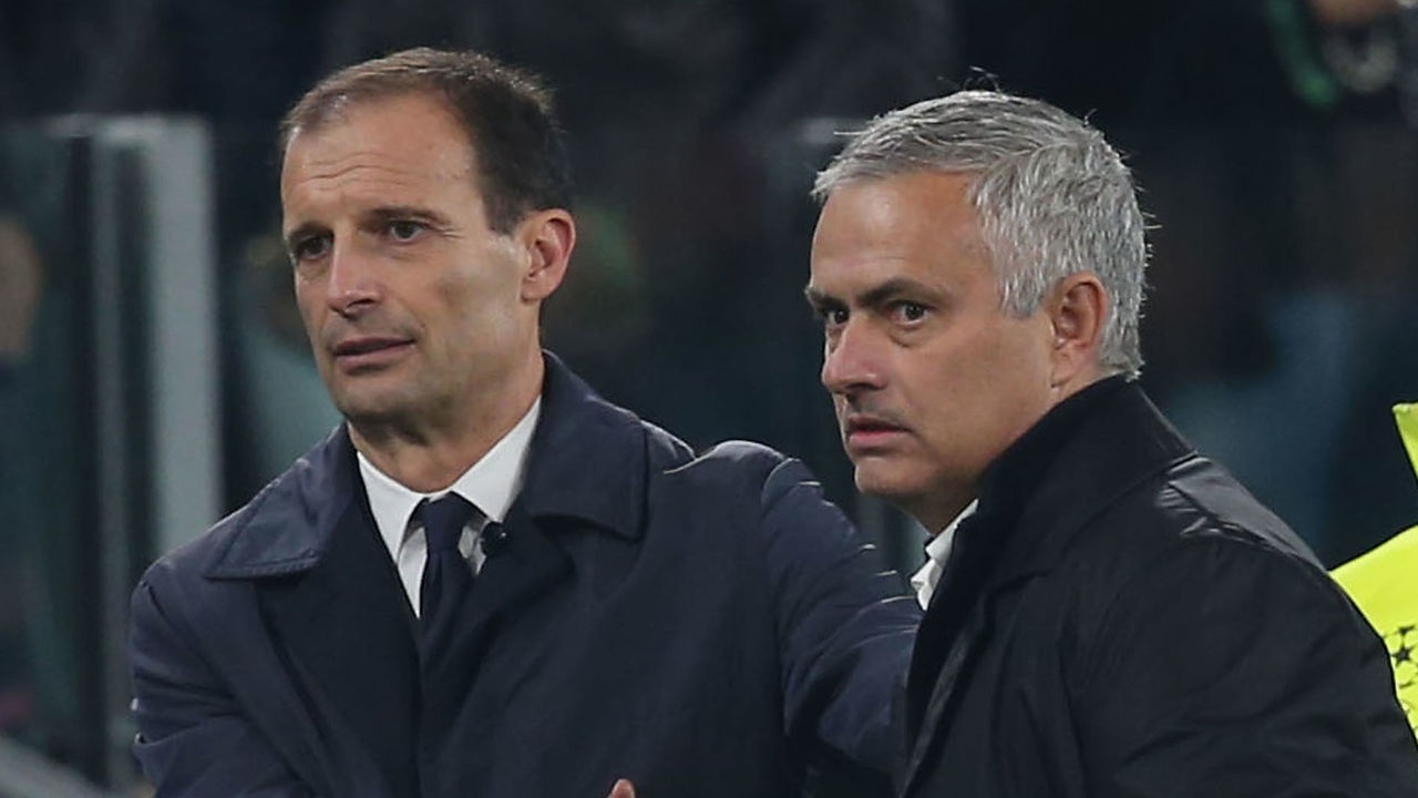 Giua Mourinho va Allegri chi co cai bat tay lanh lung hinh anh