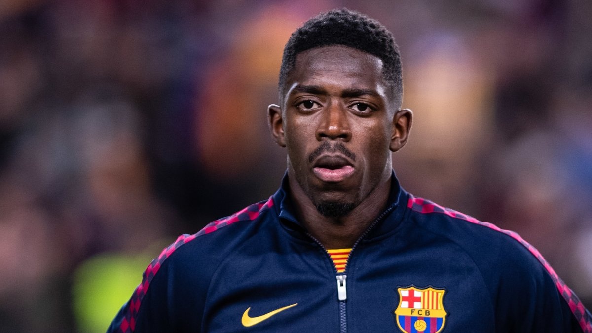 Dembele bi HLV Xavi phat vi di tap tre 3 phut hinh anh