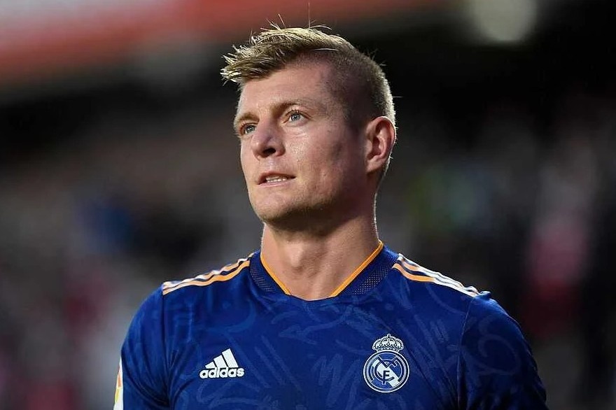 Thu bong da tuyet voi cua Toni Kroos hinh anh