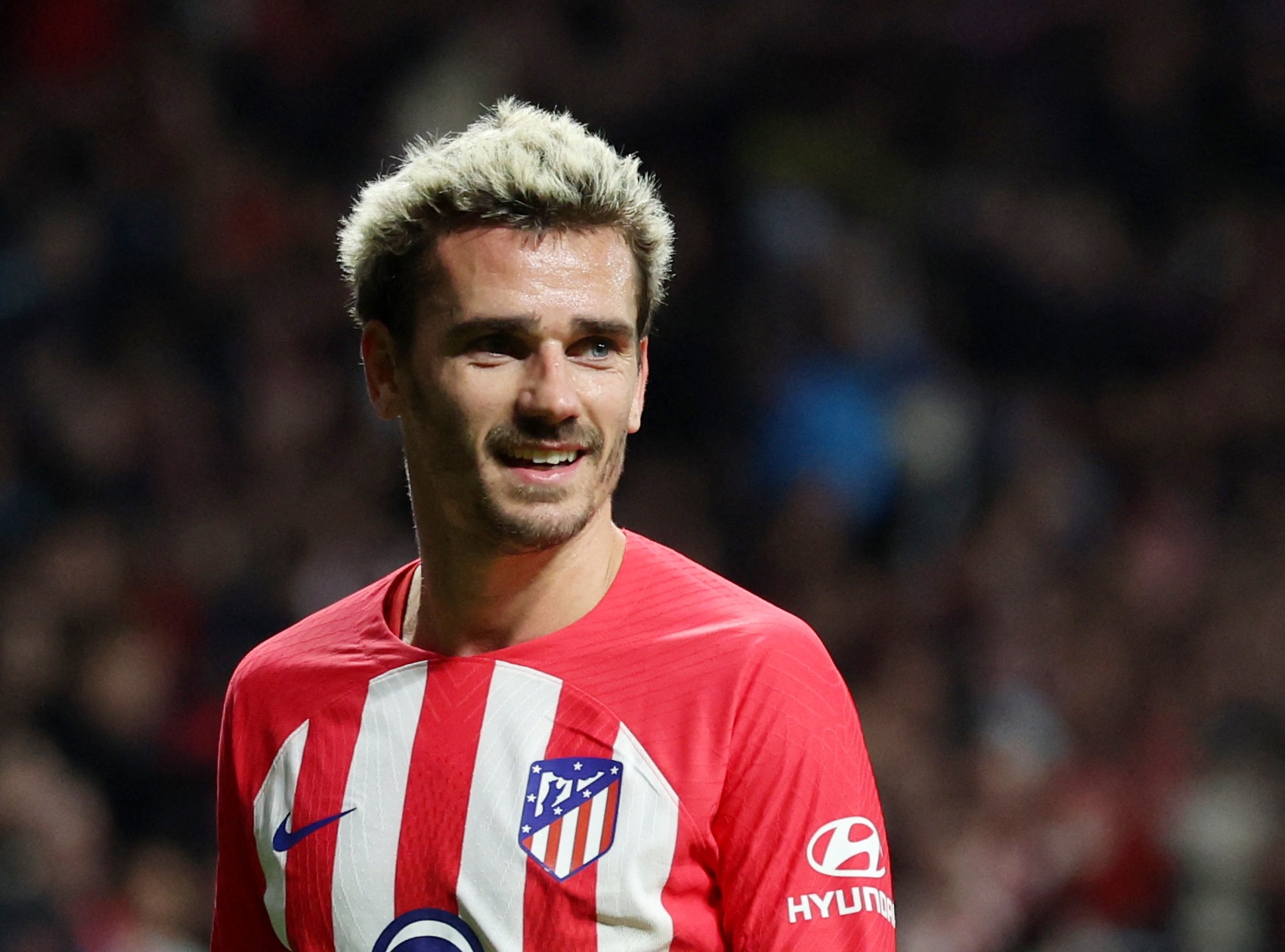 Vi sao Griezmann hoa 'bom xit' o Barca? hinh anh