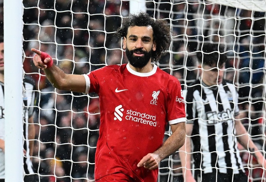 Salah di vao lich su Premier League hinh anh