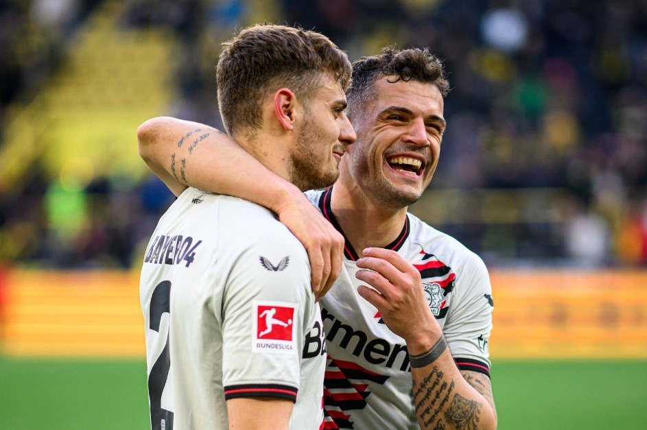 Bi dan ban den phut 90+6, Leverkusen van bat bai hinh anh