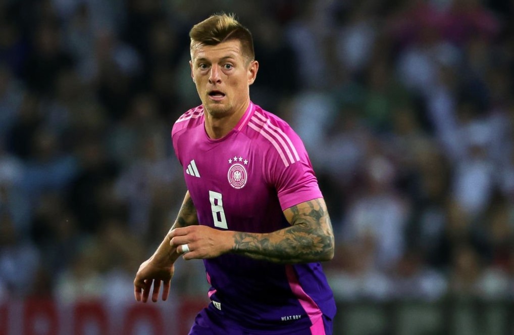 Kroos khien CDV tiec nuoi hinh anh