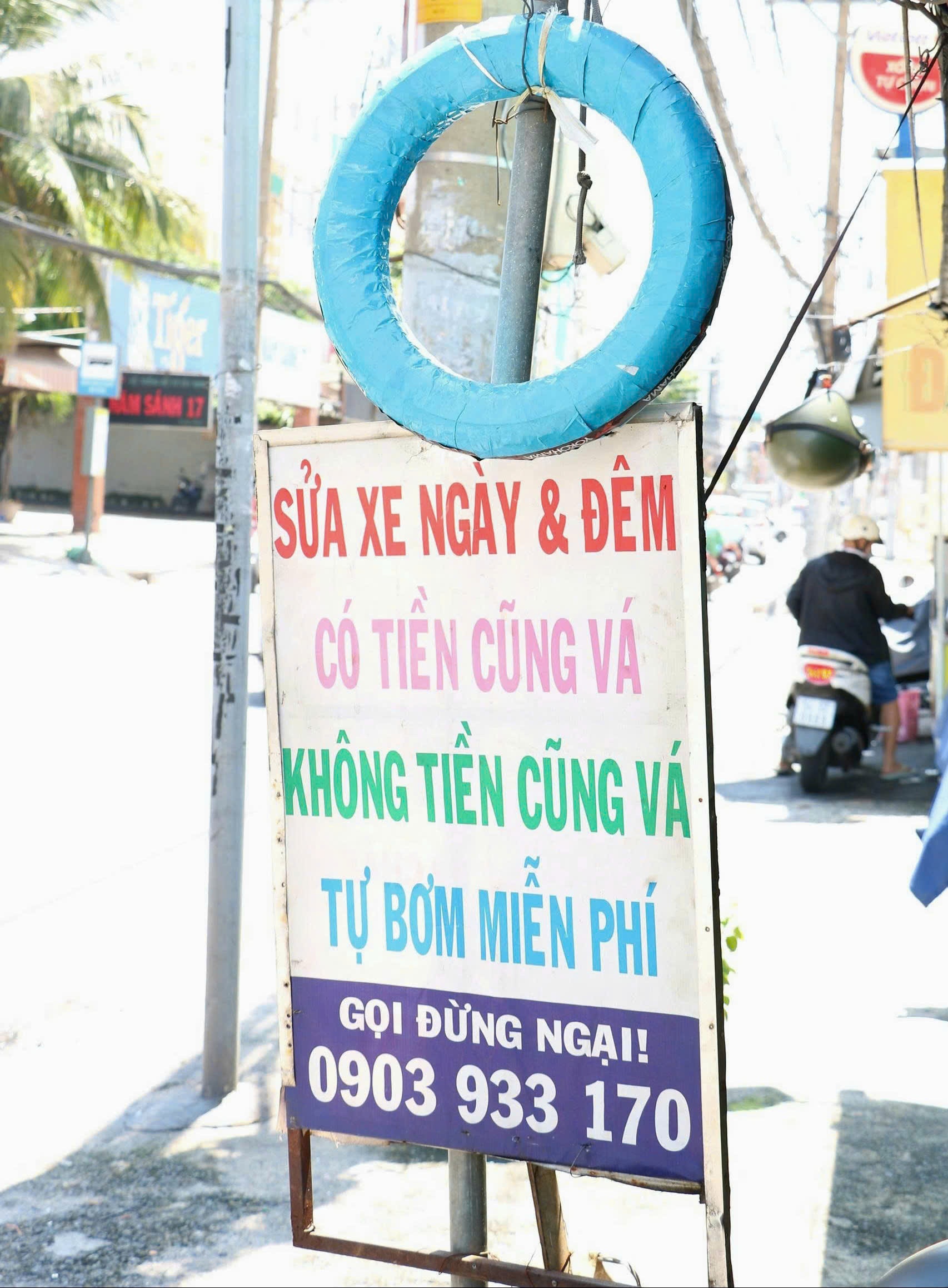 kh&ocirc;ng tiền cũng v&aacute; ảnh 3