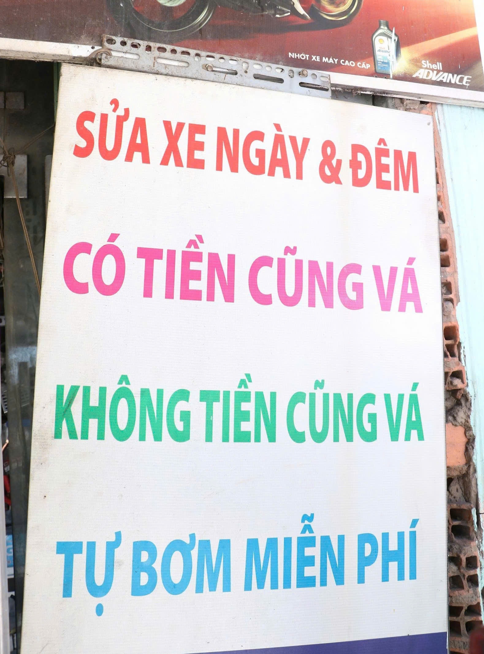 kh&ocirc;ng tiền cũng v&aacute; ảnh 2