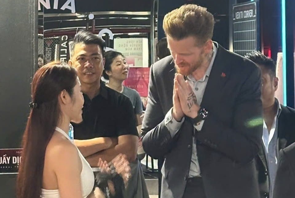 Phòng gym California đông nghịt