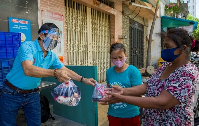 Hoat dong tu thien co vi pham Chi thi 16? hinh anh