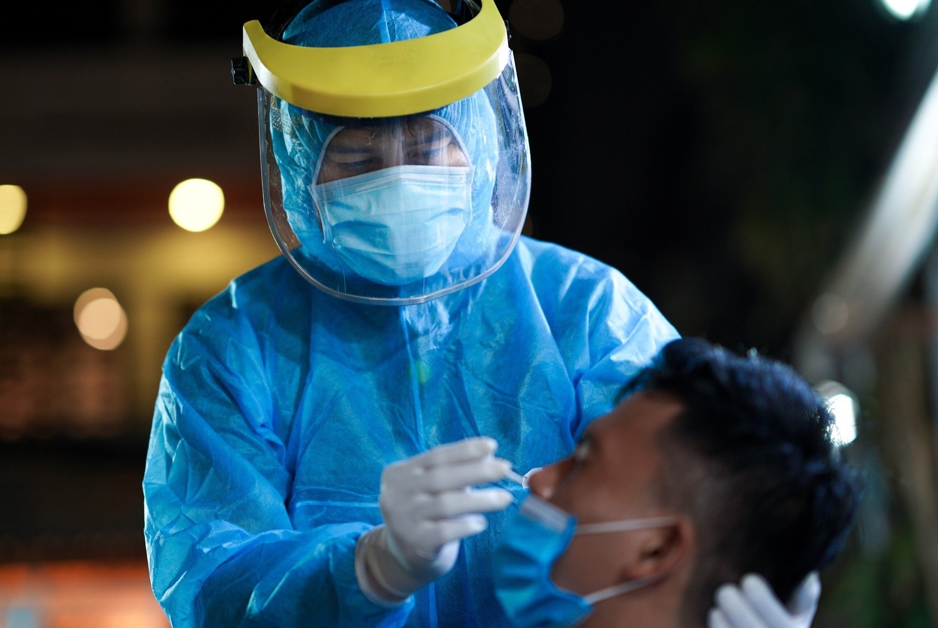 Dong Nai se xu ly hinh su nguoi khong xet nghiem lam lay lan dich hinh anh