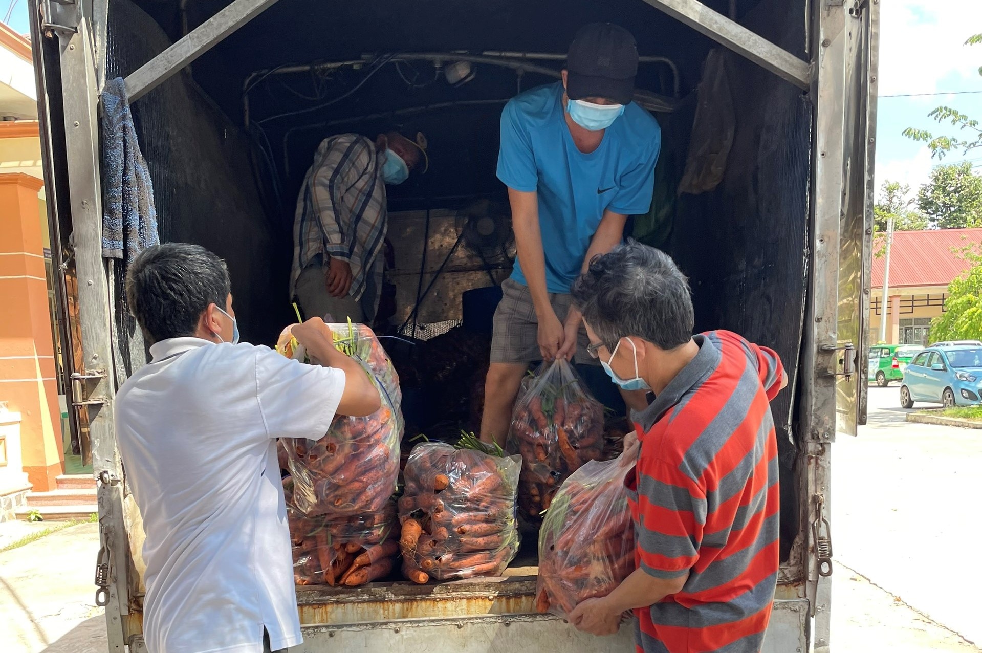 Binh Duong dam bao luong thuc,  nguoi dan vung do,  luong thuc thuc pham,  khoa chat dong cung anh 2