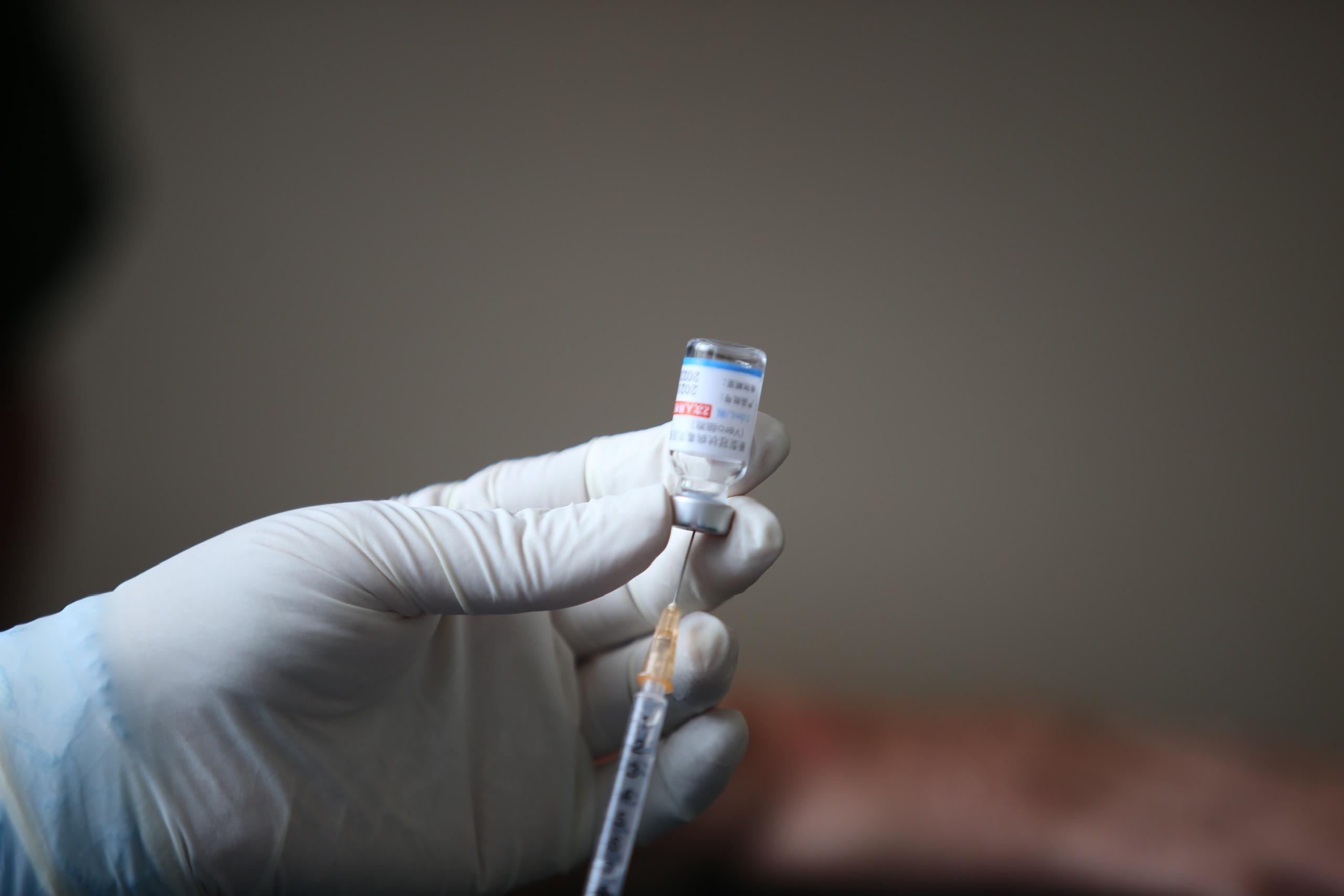 Binh Duong tiem 1 trieu lieu vaccine Sinopharm cho nguoi dan hinh anh