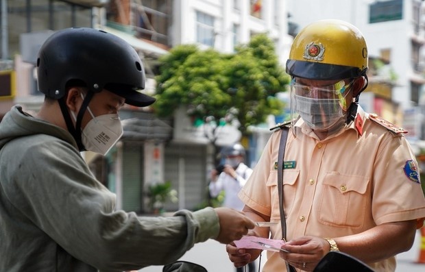 6 nhom duoc cap the thong hanh o Binh Duong hinh anh