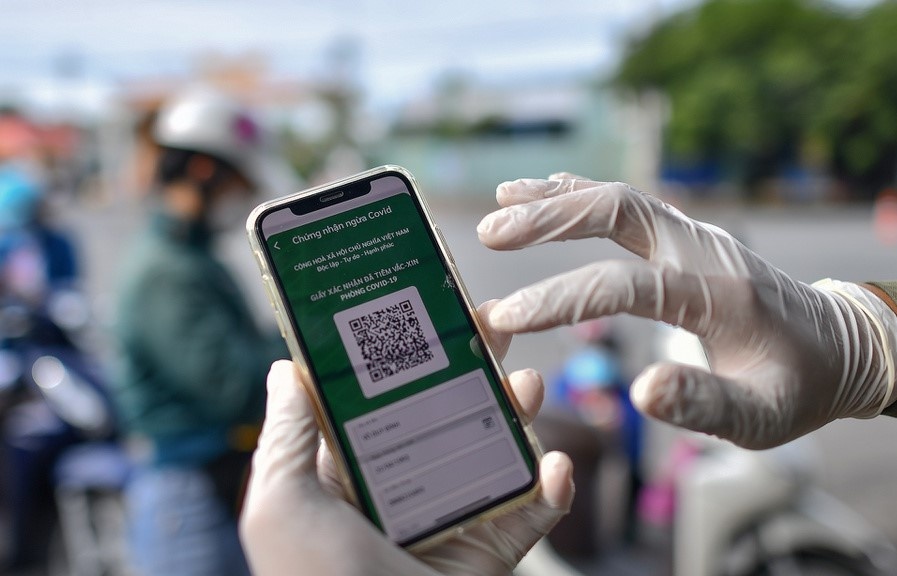 The xanh khong phai la the tren app dien thoai,  Le Tuan Anh,  So Thong tin va Truyen thong Binh Duong,  chung nhan tiem vaccine,  So suc khoe dien tu anh 1