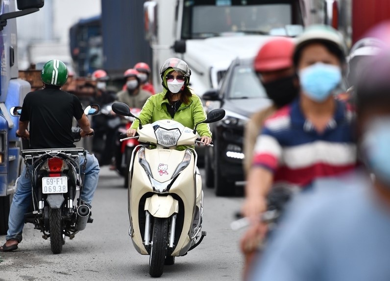 Binh Duong huong dan phuong an di lai cho nguoi lao dong hinh anh