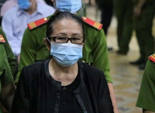 Ba Duong Thi Bach Diep linh an chung than hinh anh