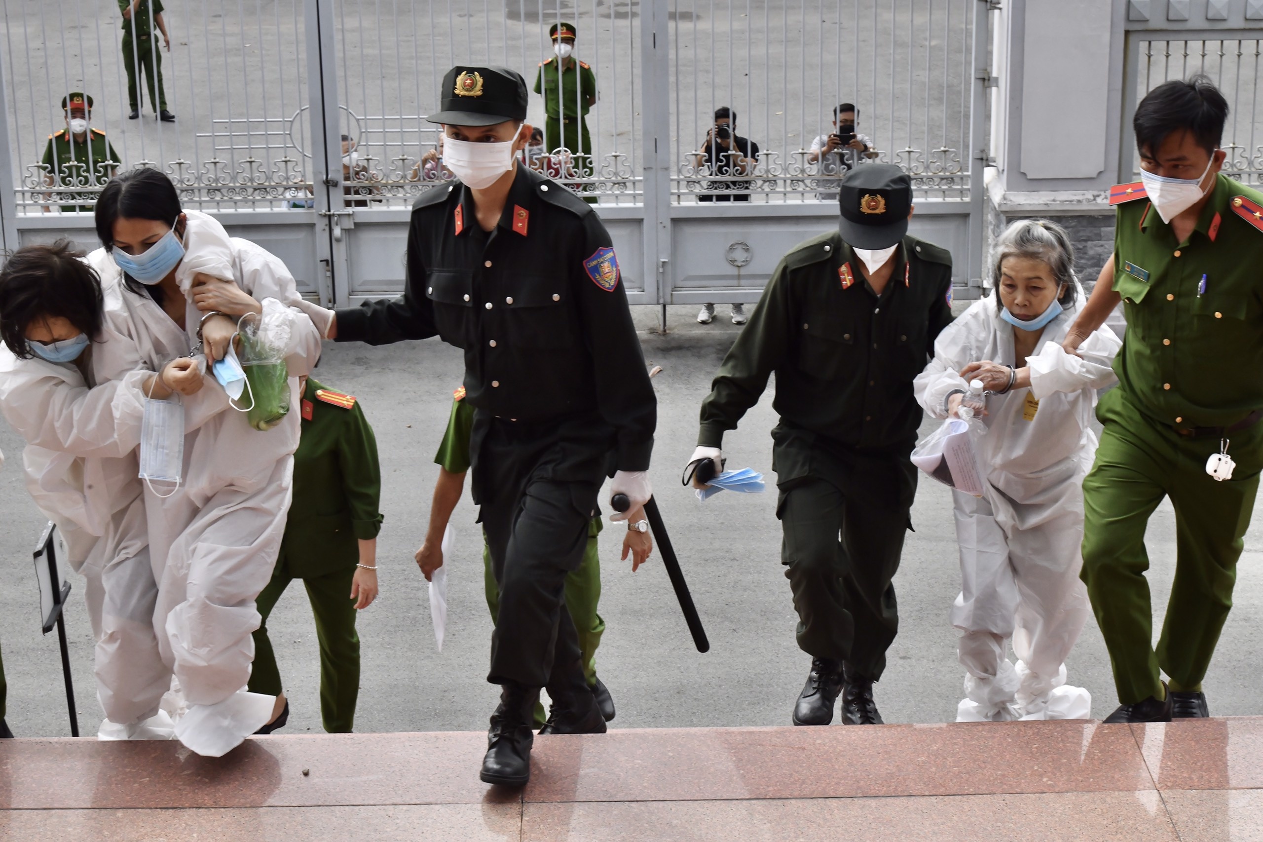 do be tong giau xac,  Bau Bang,  tu hinh anh 1