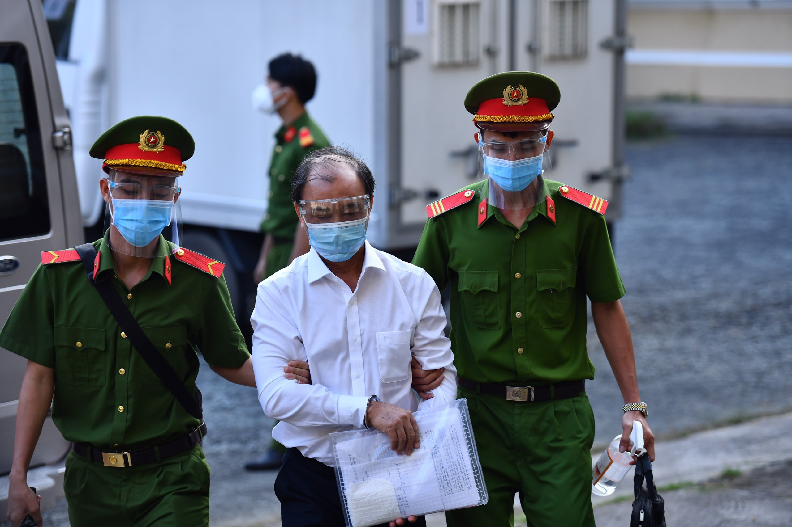Trần Vĩnh Tuyến,  Tổng công ty Nông nghiệp Sài Gòn,  Sagri,  Lê Tấn Hùng,  Trần Trọng Tuấn ảnh 2 Tran Vinh Tuyen,  Tong cong ty Nong nghiep Sai Gon,  Sagri,  Le Tan Hung,  Tran Trong Tuan anh 2