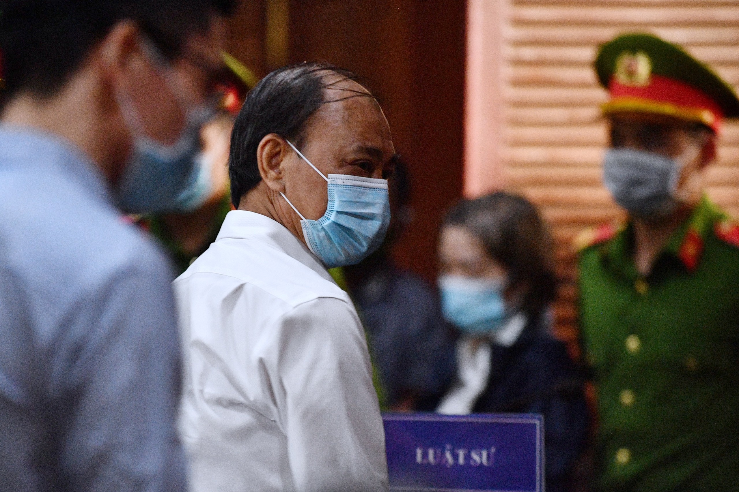 Ong Tran Vinh Tuyen hau toa anh 3