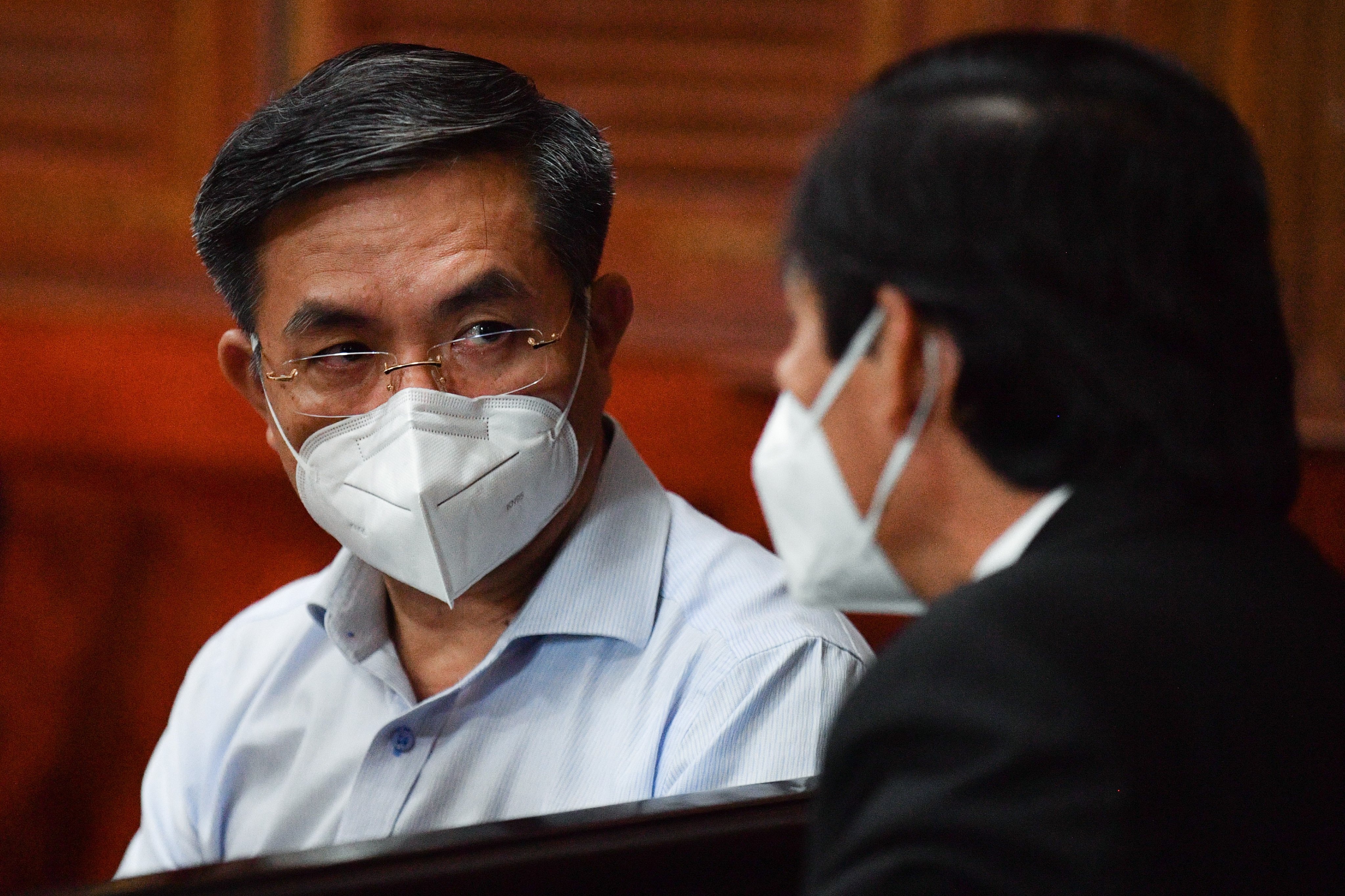 Tran Vinh Tuyen,  cuu Pho chu tich UBND TP.HCM,  tong cong ty nong nghiep Sai Gon - Sagri anh 2