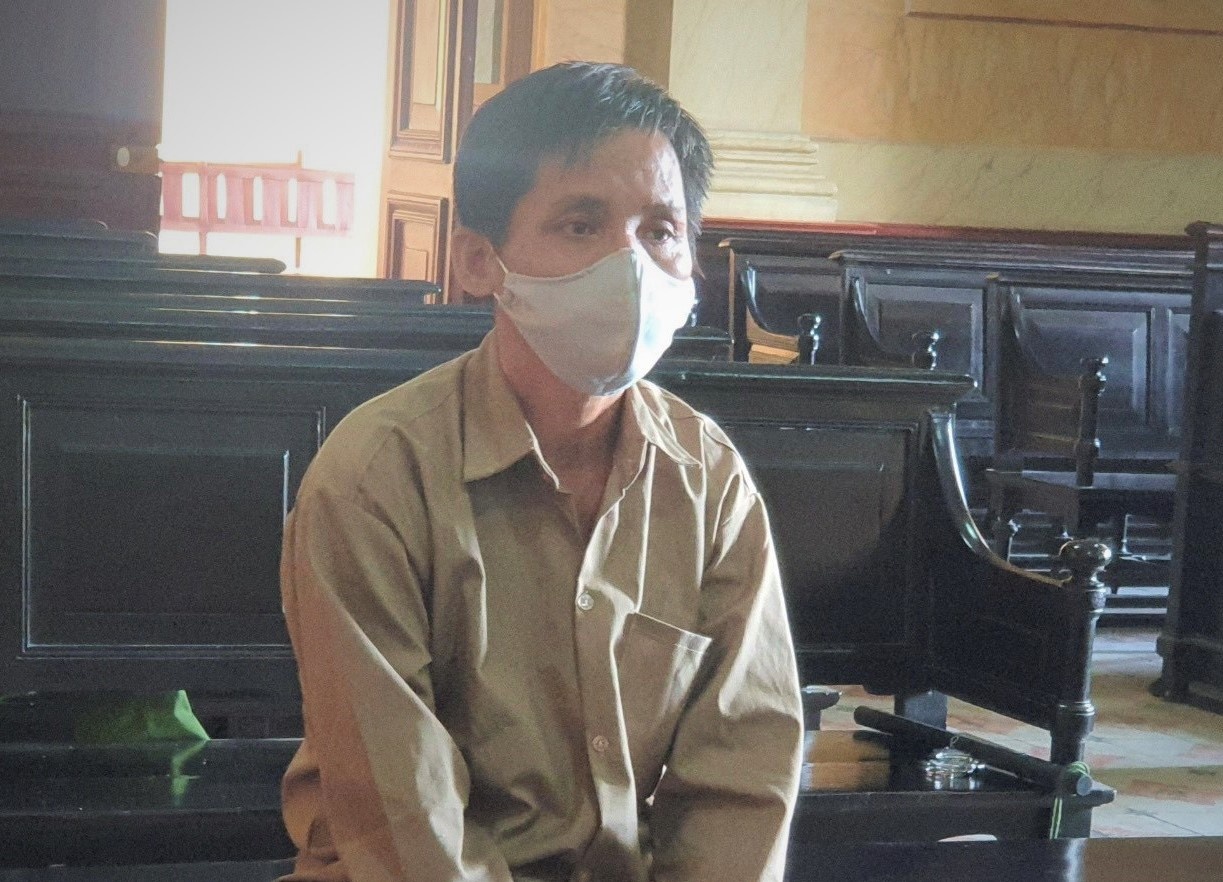 Buon lau hon 3.500 chi vang, linh 13 nam tu hinh anh