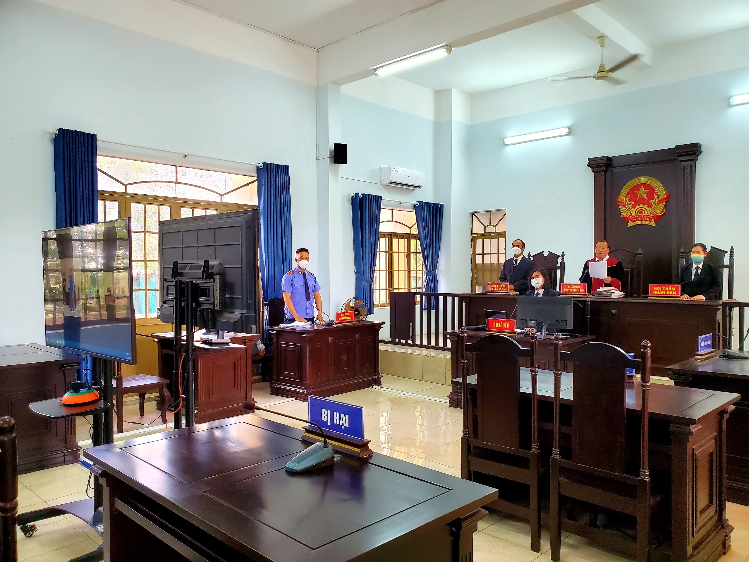 Phien toa xet tru truc tuyen dau tien o TP.HCM anh 2