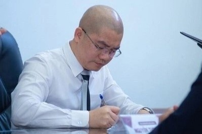Nguyen Thai Luyen choi toi trong qua trinh dieu tra hinh anh