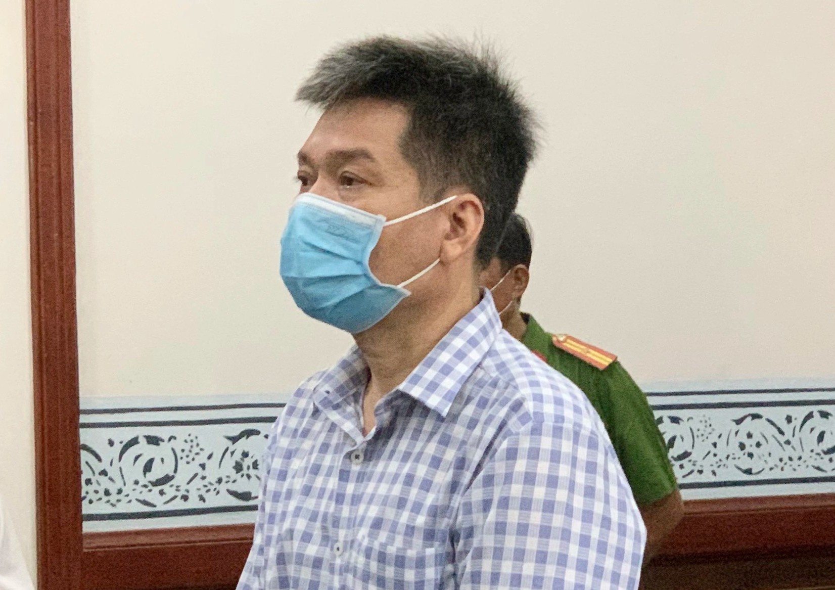 Ong Nguyen Hoai Nam bi phat 3 nam 6 thang tu anh 1