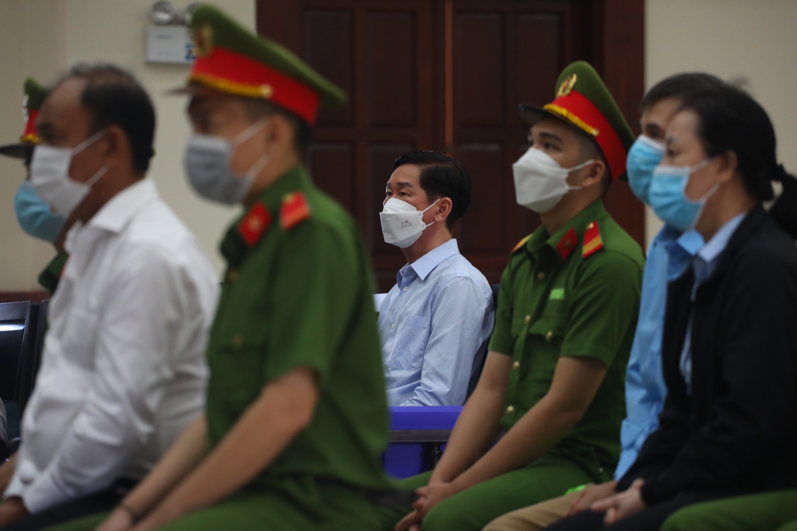 Hoan xem xet khang cao cuu Pho chu tich UBND TP.HCM Tran Vinh Tuyen anh 1