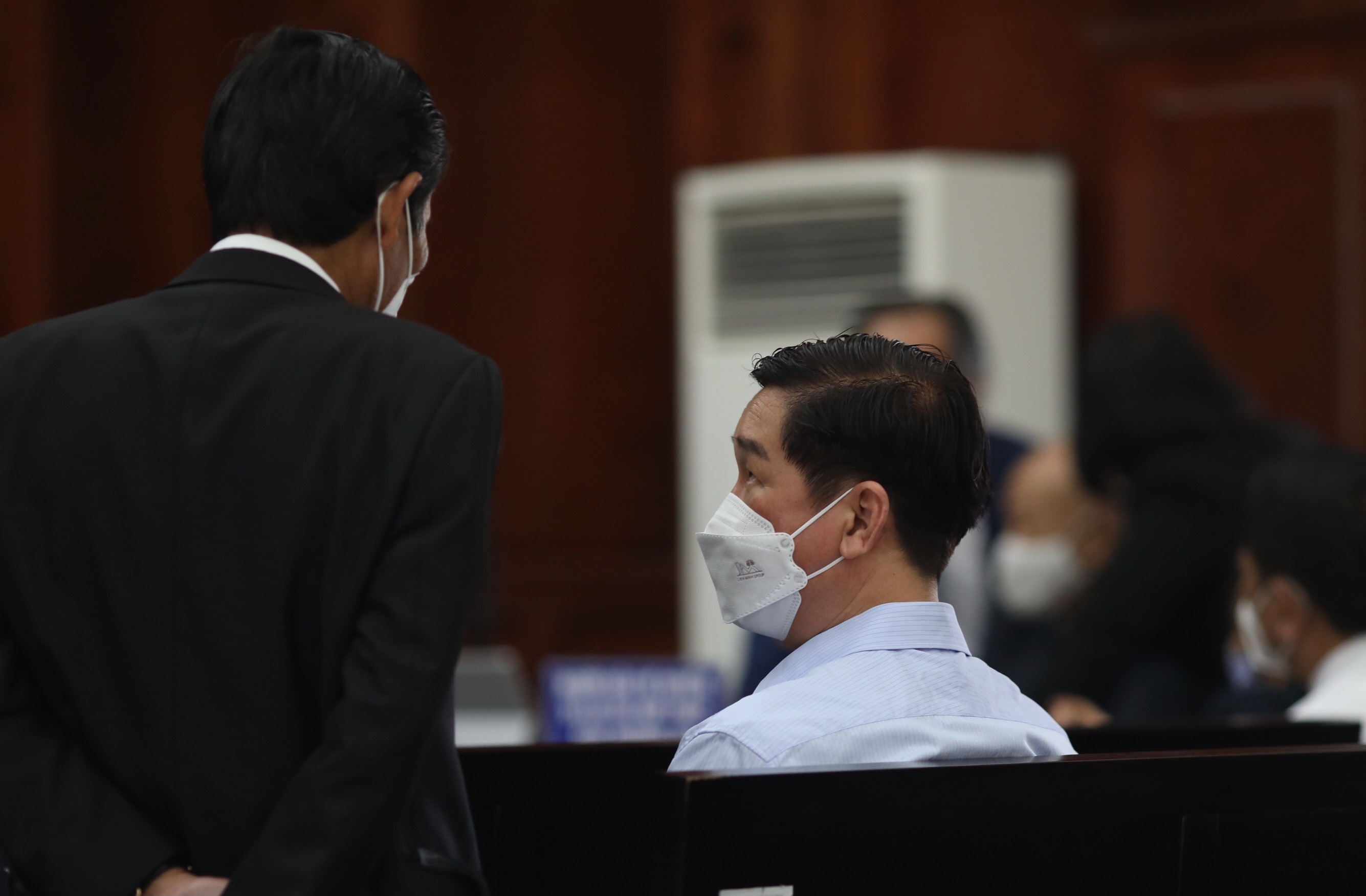 Hoan xem xet khang cao cuu Pho chu tich UBND TP.HCM Tran Vinh Tuyen anh 2