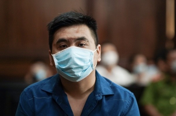 Ke bien can ho cua tai xe Mercedes tong nu tiep vien hang khong anh 2