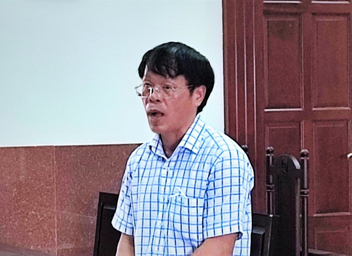 Chìm tàu ở Cần Giờ  ảnh 1 Chim tau o Can Gio anh 1