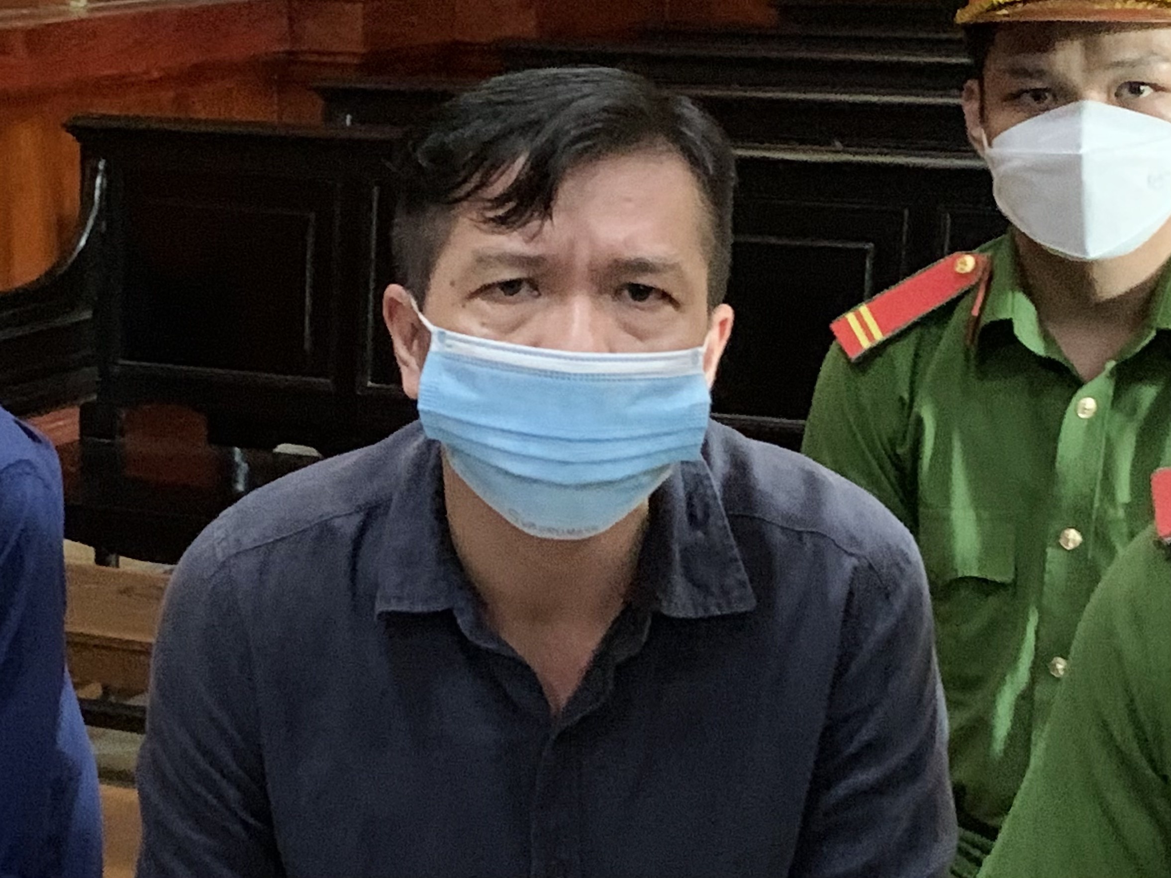 Cac bi cao trong duong day ban logo xe 'vua' khai gi tai toa? hinh anh