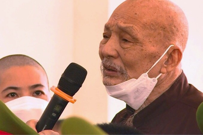 Ong Le Tung Van phu nhan chu muu san xuat cac video sai pham hinh anh