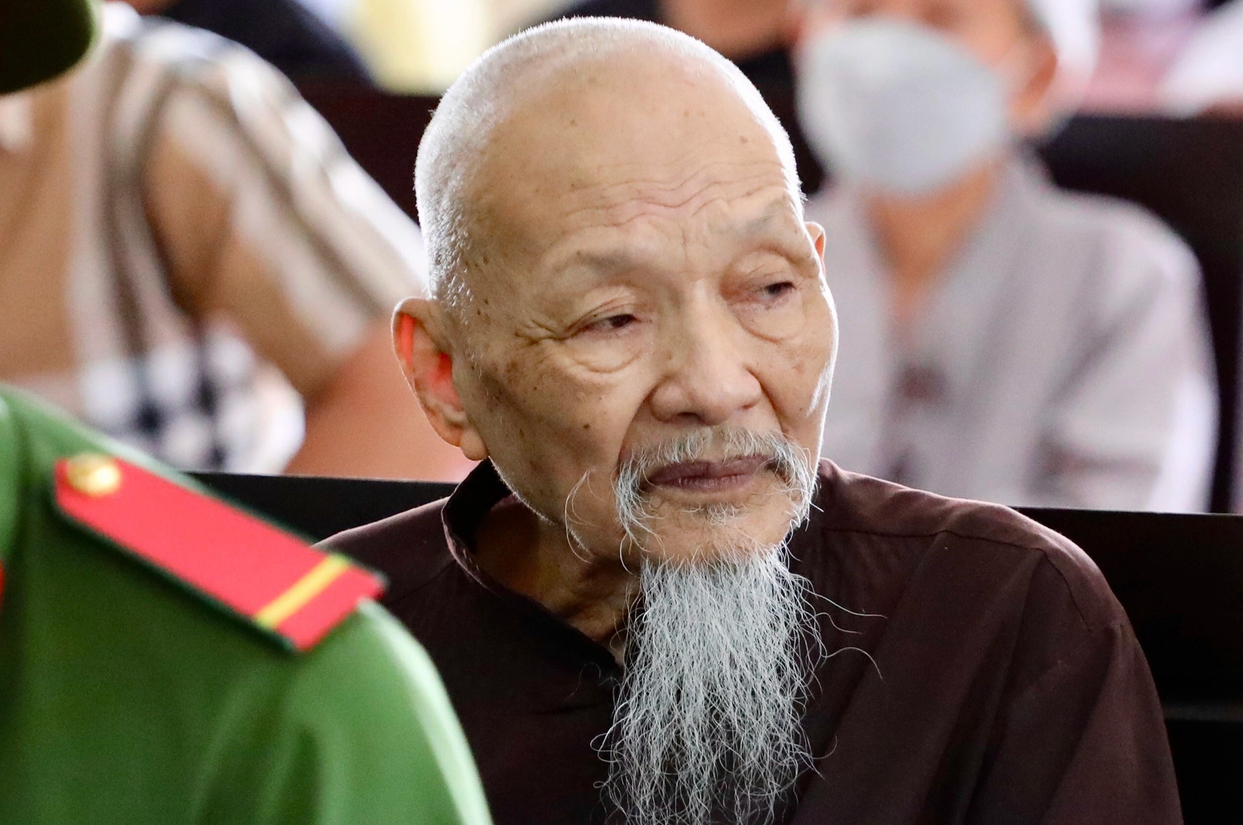 VKS de nghi bac khang cao cua ong Le Tung Van va dong pham hinh anh