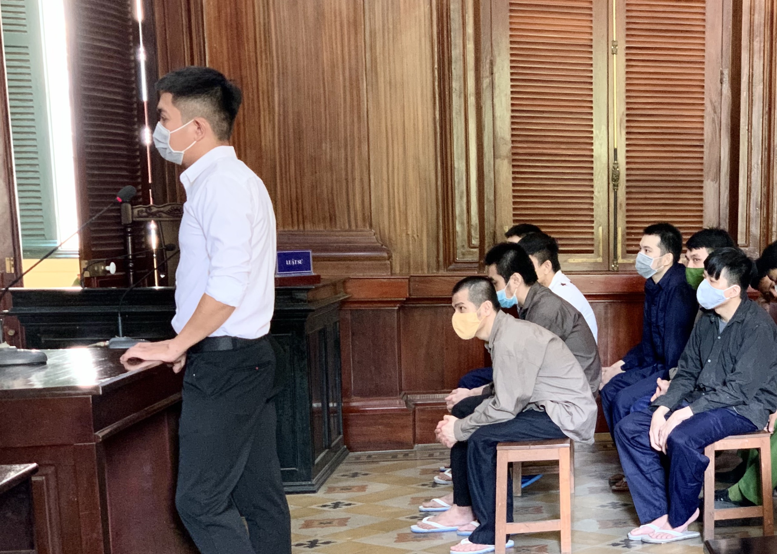 truy sat tu tiem game den benh vien anh 1