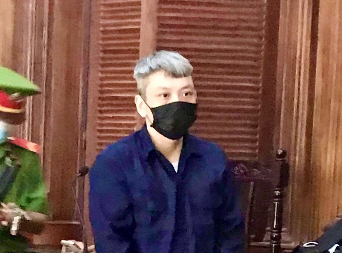 Phat tu thanh nien thue 22 oto mang di cam co lay tien tra no hinh anh