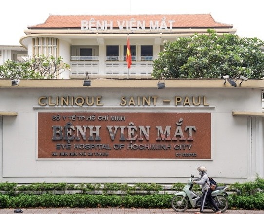Giam doc BV Mat TP.HCM va dong pham bi yeu cau boi thuong 14,2 ty dong hinh anh