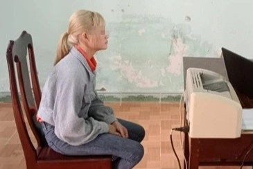 Khoi to doi tuong luu hanh tien gia hinh anh